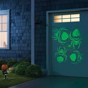 NIB. HYDE & EEK! Swooping Spider Motion Projector Light